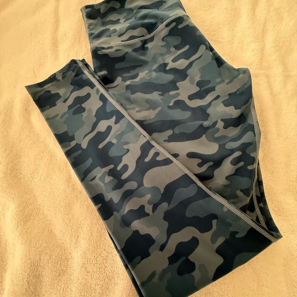 Women’s Camouflage Leggings